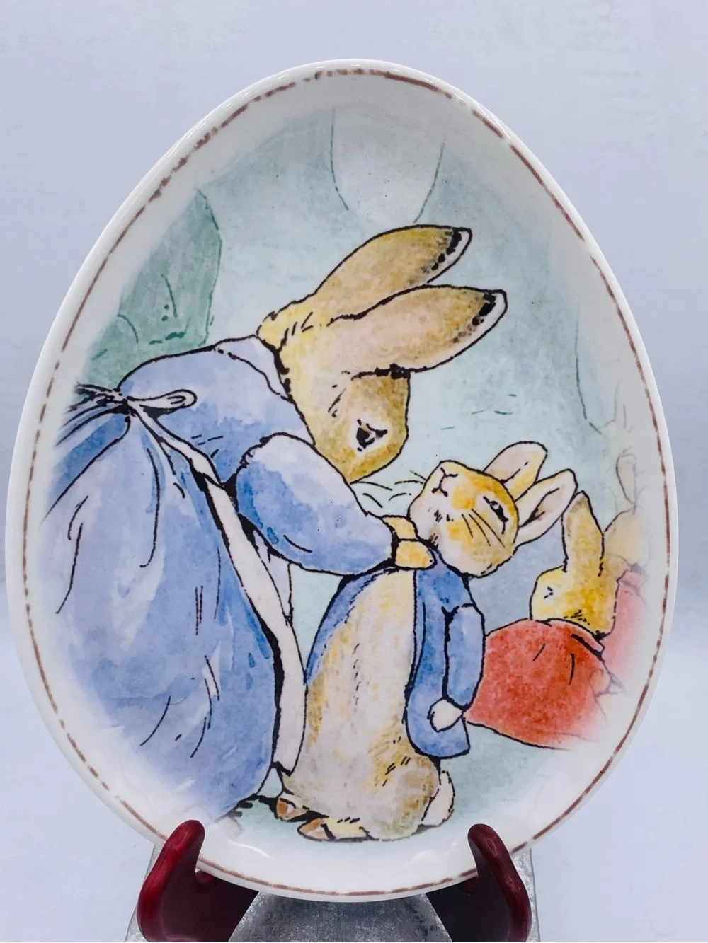Pottery Barn Kids Beatrice Potter Petter Rabbit Egg Shaped Melamine Plates (4)